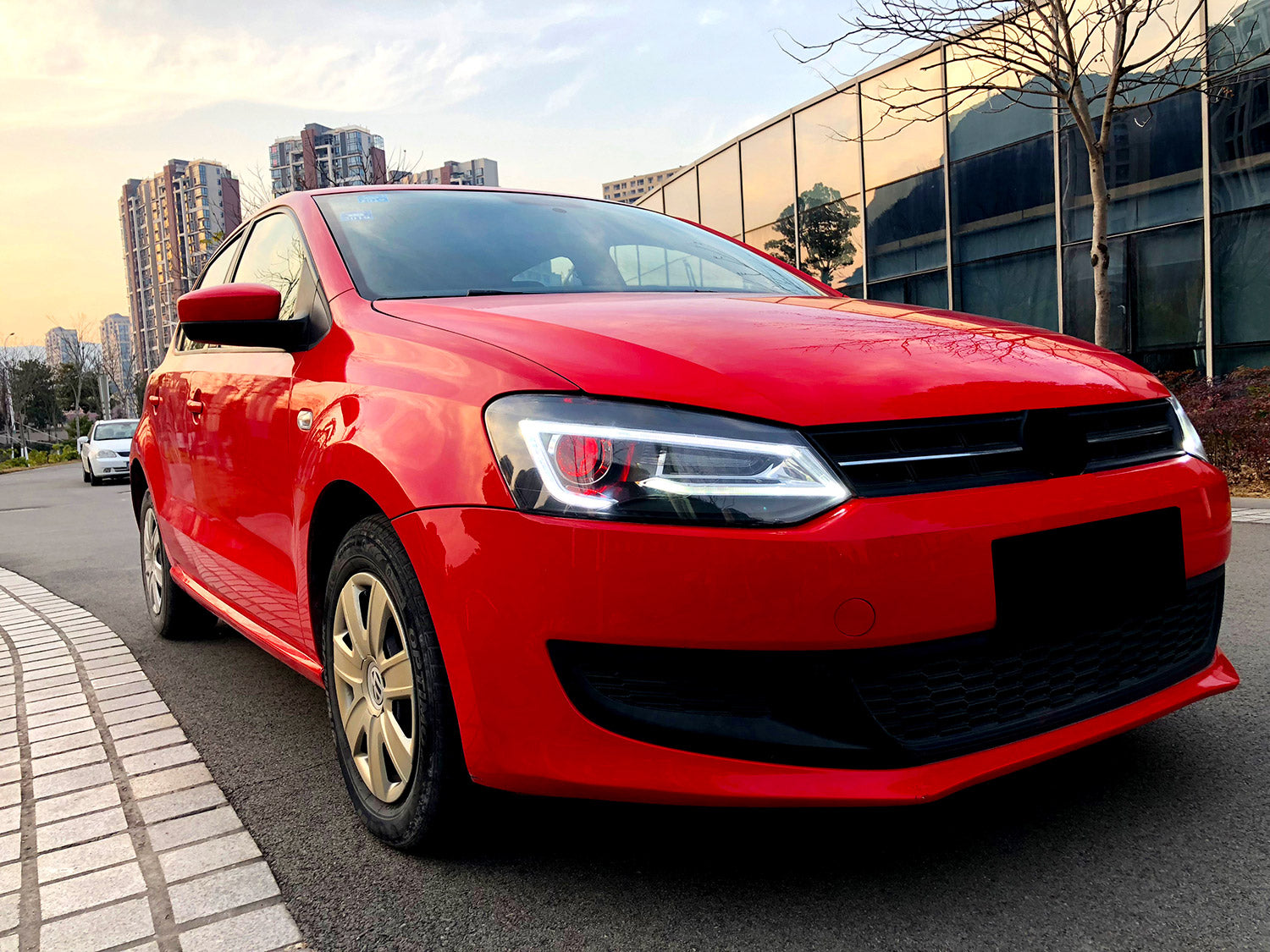 VLAND LED Headlights For 2009-2017 Volkswagen Polo MK5 Canada