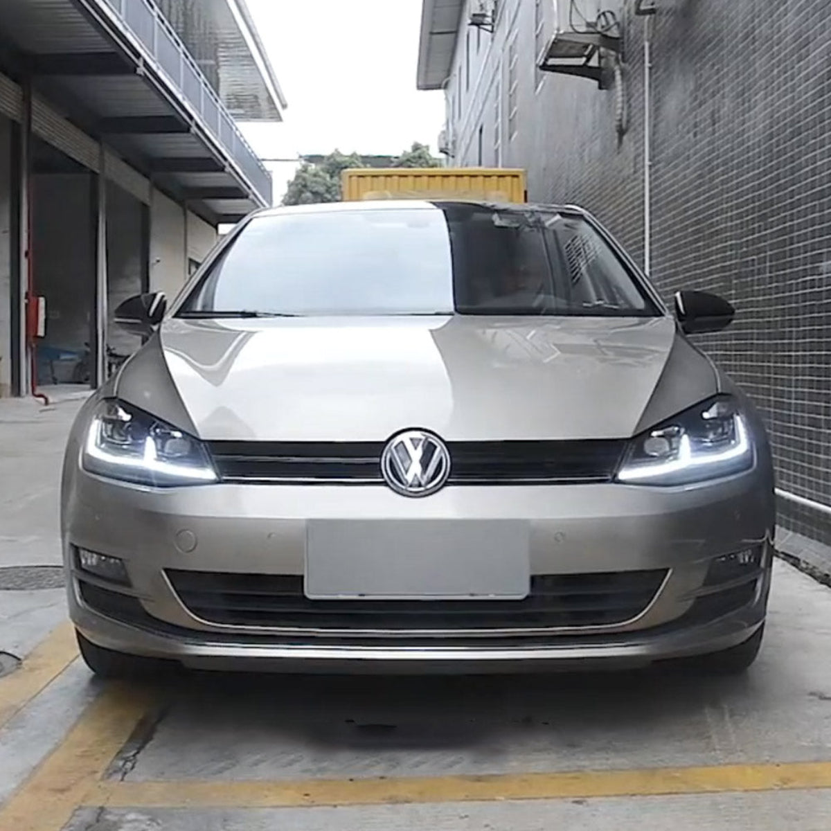 VLAND Headlights for 2015-2017 Volkswagen Golf MK7 Canada
