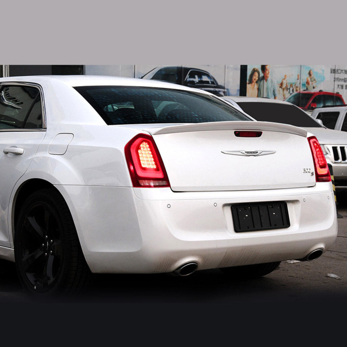 VLAND LED Taillights For 2011-2014 Chrysler 300 & Lancia Thema Canada