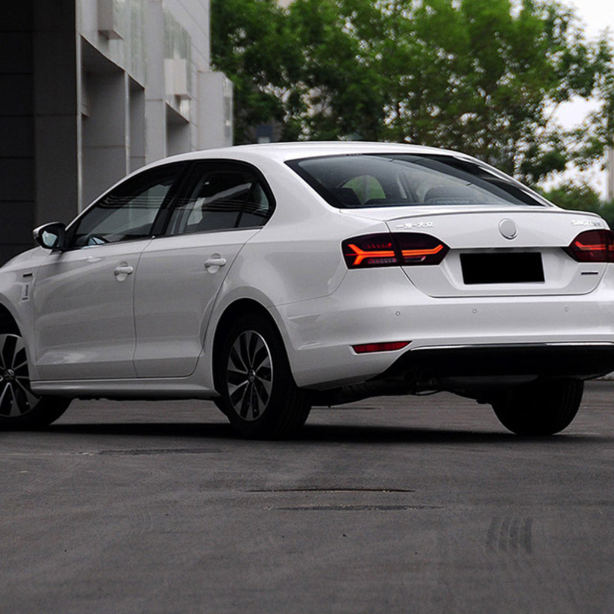 VLAND LED Taillights for 2012-2014 Volkswagen Jetta Sagitar Canada